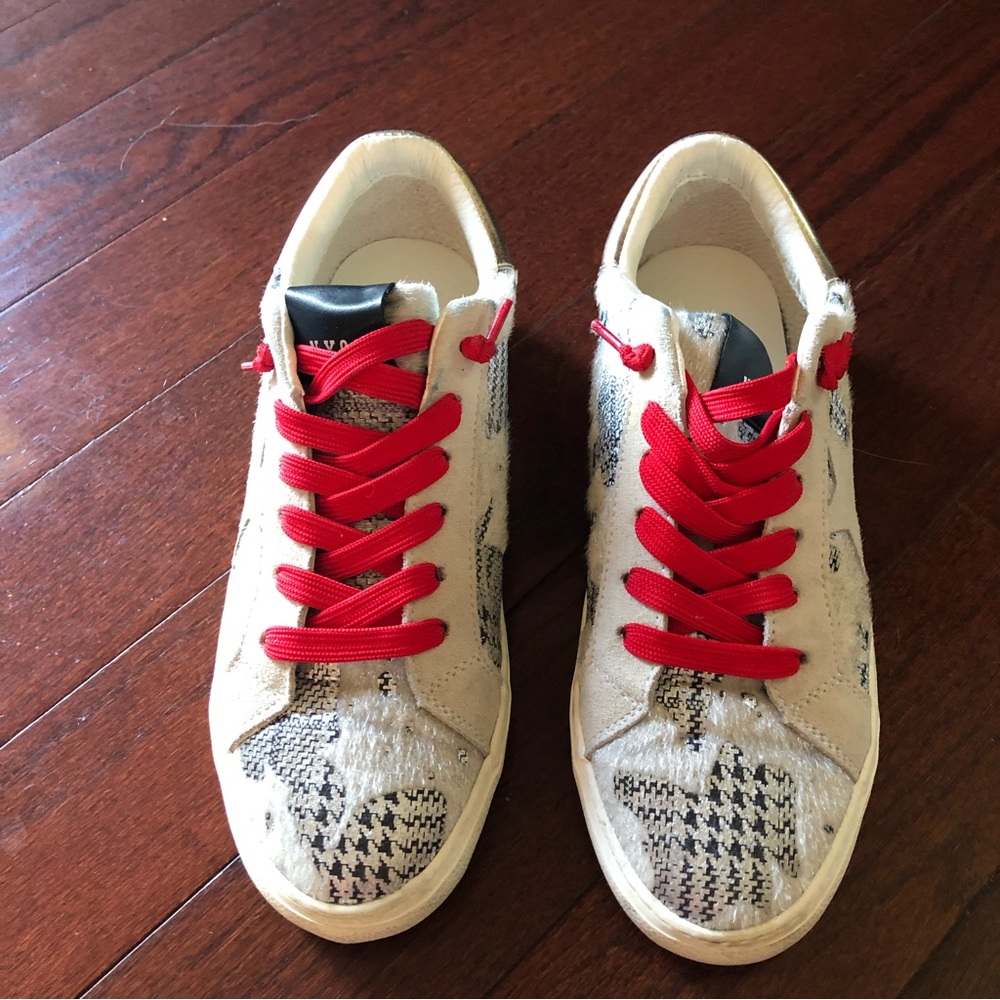 Steve Madden sneakers